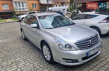 Седан Nissan Teana 2010 в 