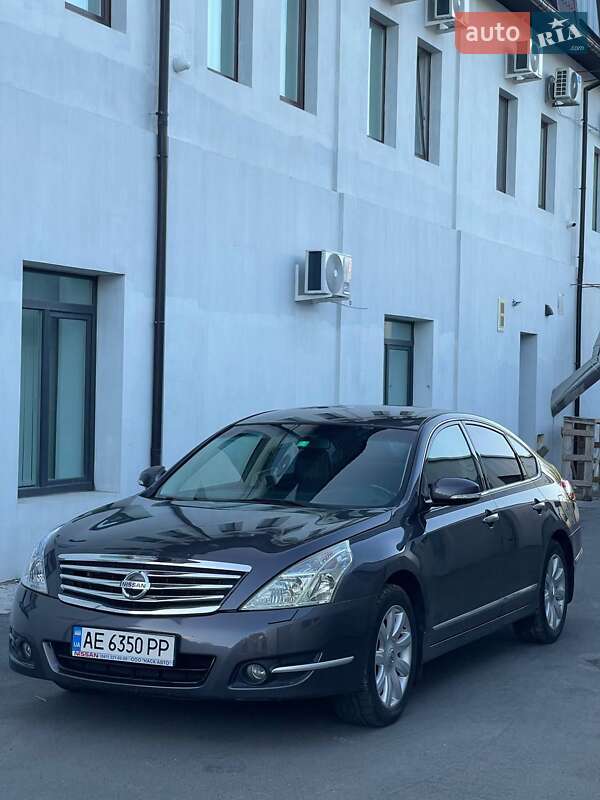 Nissan Teana 2010
