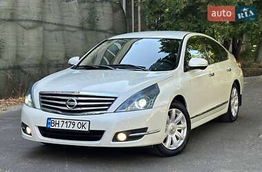 Седан Nissan Teana 2010 в Одесі