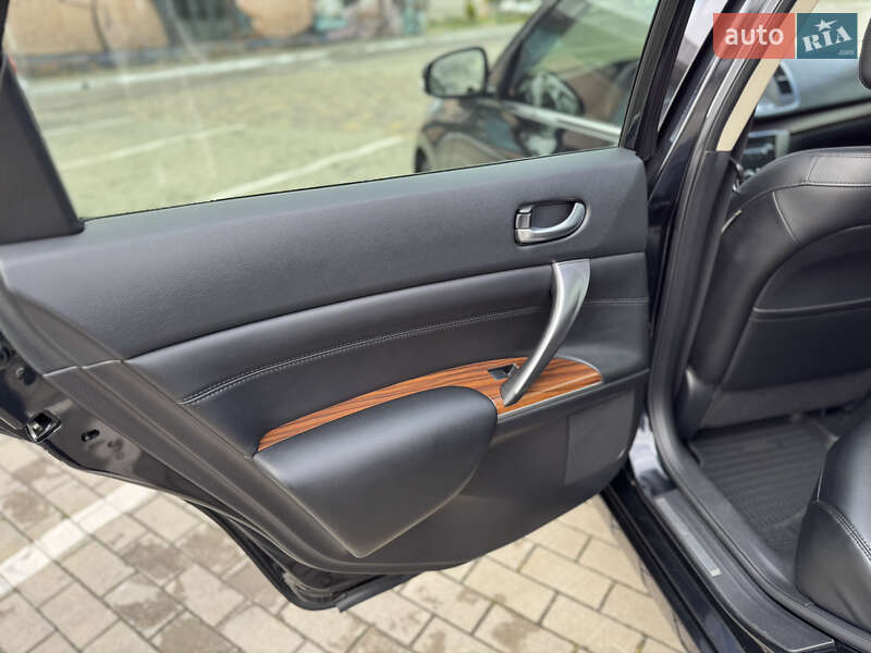 Седан Nissan Teana 2010 в Луцке фото 46 Седан Nissan Teana 2010 в Луцке