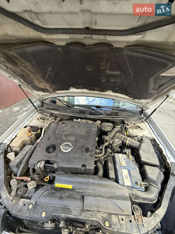 Седан Nissan Teana 2006 в Киеве