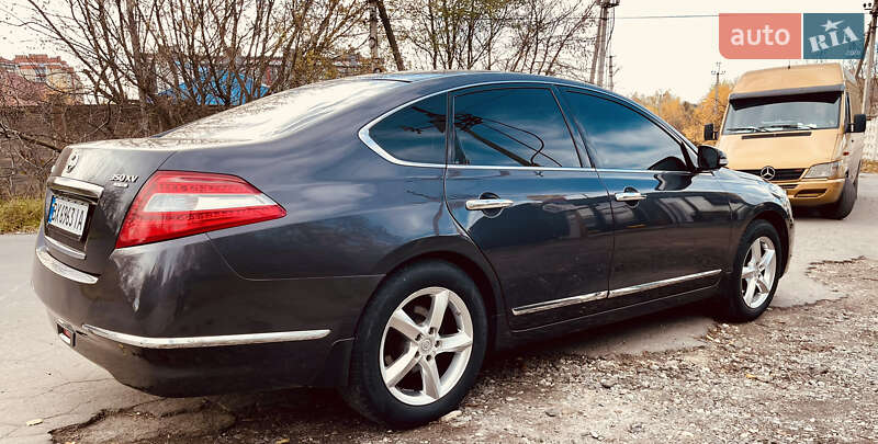 Седан Nissan Teana 2008 в Хмельницькому