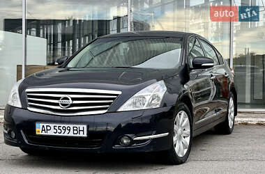 Седан Nissan Teana 2010 в Запоріжжі