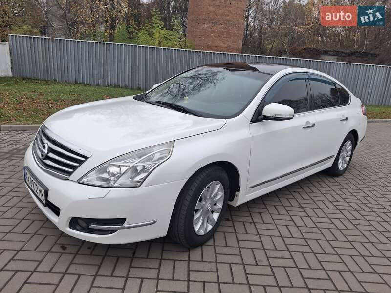 Седан Nissan Teana 2011 в Житомире