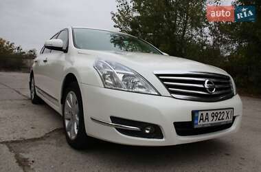 Седан Nissan Teana 2012 в Киеве