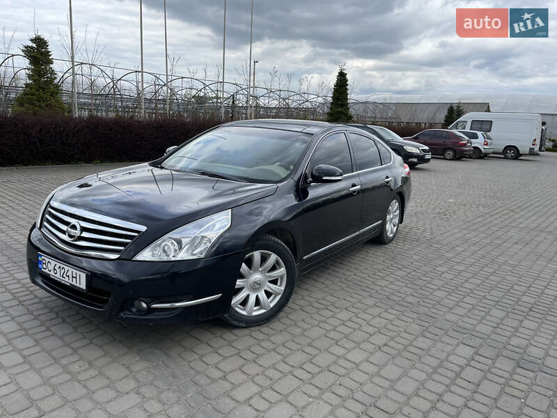 Седан Nissan Teana 2008 в Львові
