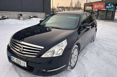 Седан Nissan Teana 2010 в Львове