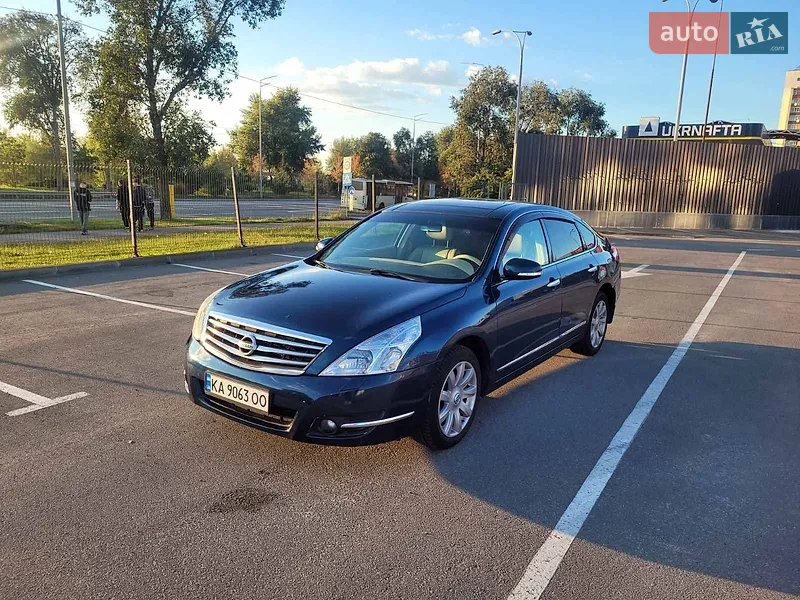 Nissan Teana