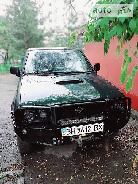 Внедорожник / Кроссовер Nissan Terrano II 1998 в Одессе