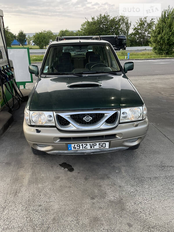 Внедорожник / Кроссовер Nissan Terrano II 2000 в Ивано-Франковске