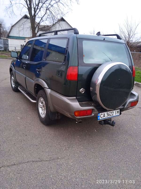 Позашляховик / Кросовер Nissan Terrano II 1997 в Смілі