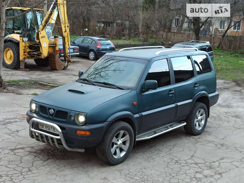 Внедорожник / Кроссовер Nissan Terrano II 1998 в Ровно