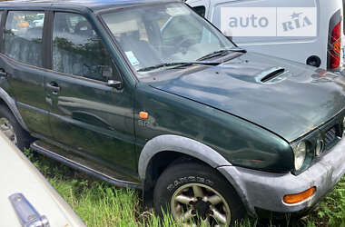 Внедорожник / Кроссовер Nissan Terrano II 1998 в Хусте