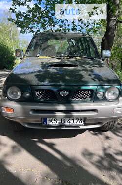 Позашляховик / Кросовер Nissan Terrano II 2000 в Києві