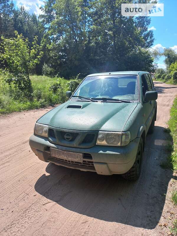 Позашляховик / Кросовер Nissan Terrano II 2004 в Києві