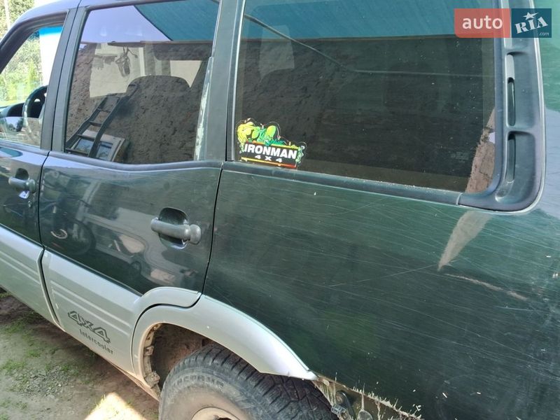 Nissan Terrano II 1998