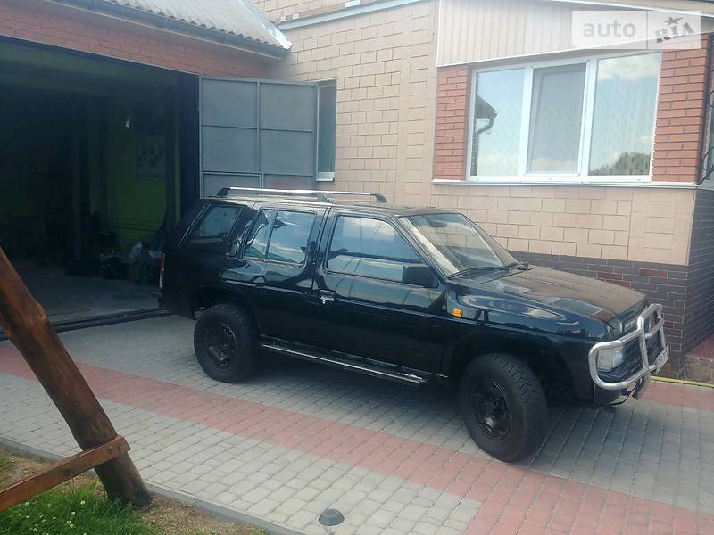 Позашляховик / Кросовер Nissan Terrano 1993 в Бахмачі