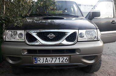 Позашляховик / Кросовер Nissan Terrano 2000 в Могилів-Подільському