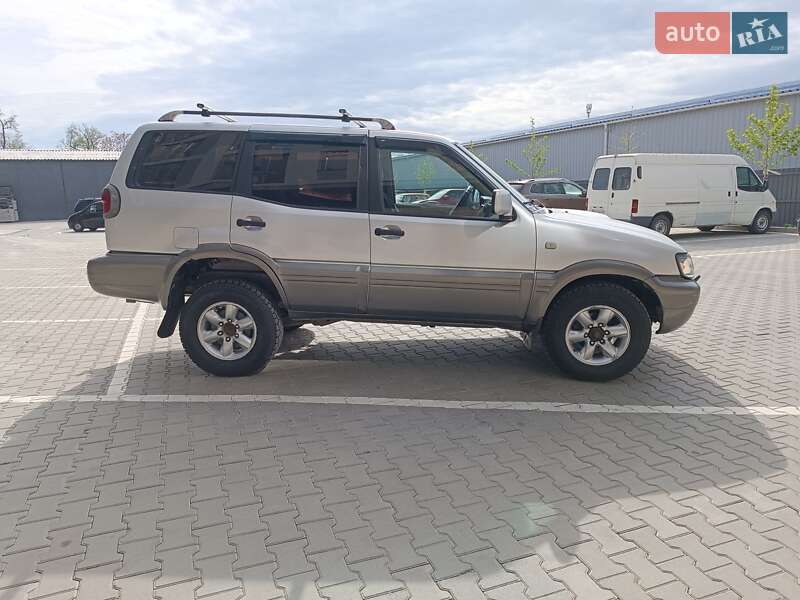 Позашляховик / Кросовер Nissan Terrano 2001 в Одесі