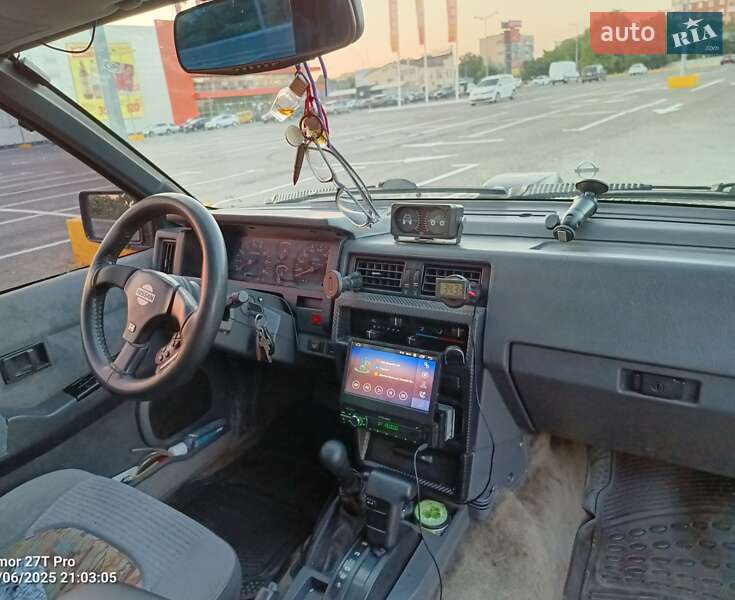 Позашляховик / Кросовер Nissan Terrano 1988 в Чернівцях