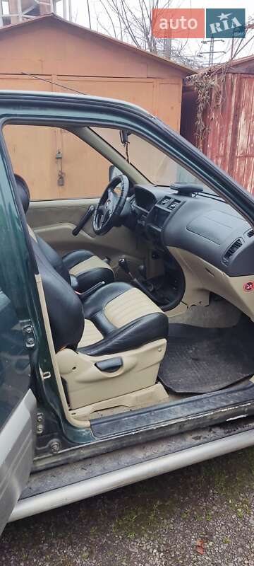 Внедорожник / Кроссовер Nissan Terrano 2001 в Ужгороде фото 2 Внедорожник / Кроссовер Nissan Terrano 2001 в Ужгороде