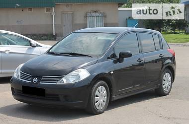 Nissan TIIDA 2007