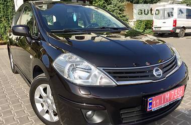 Хэтчбек Nissan TIIDA 2012 в Одессе