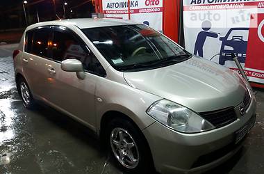 Nissan TIIDA 2007