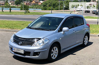 Хэтчбек Nissan TIIDA 2012 в Виннице