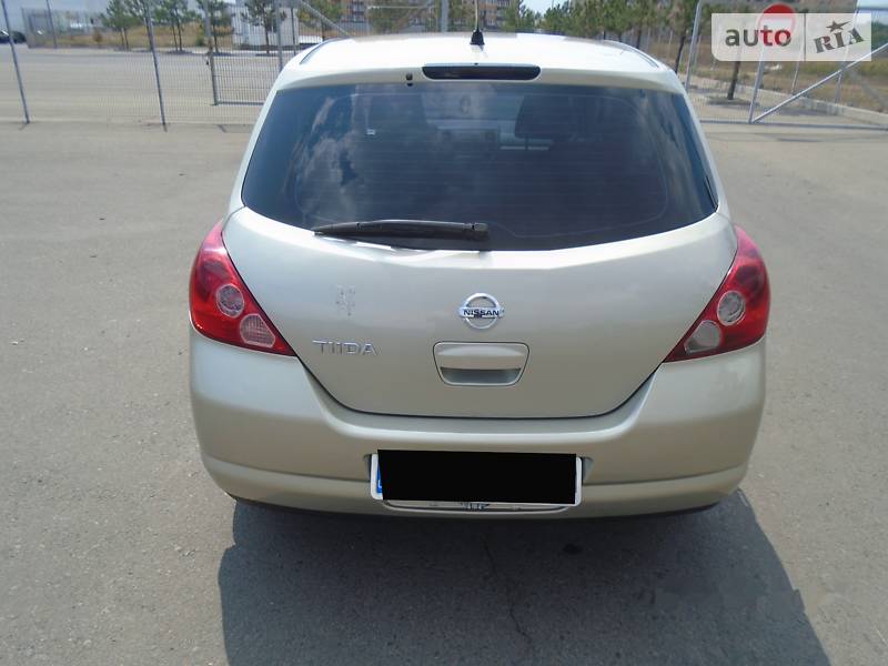 Хетчбек Nissan TIIDA 2006 в Одесі