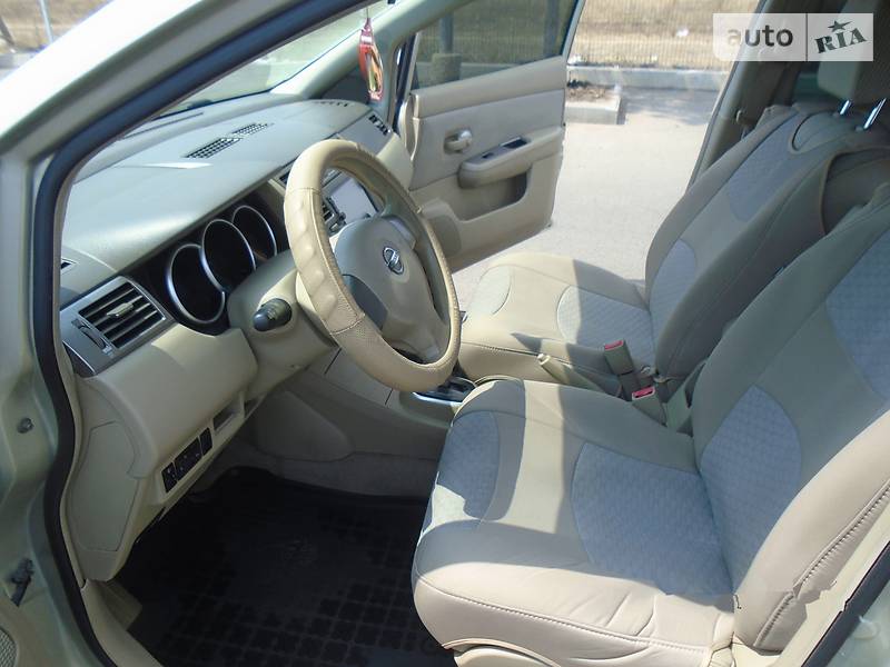 Хетчбек Nissan TIIDA 2006 в Одесі