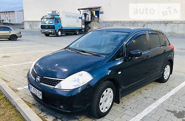 Хетчбек Nissan TIIDA 2008 в 