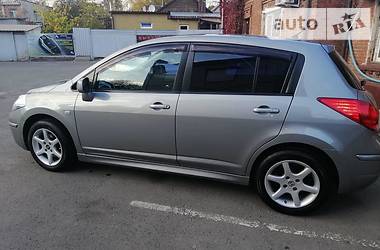 Хэтчбек Nissan TIIDA 2011 в Харькове