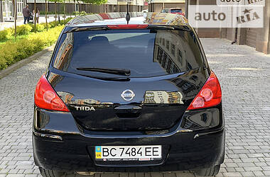 Хетчбек Nissan TIIDA 2013 в Івано-Франківську