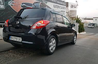 Хэтчбек Nissan TIIDA 2010 в Одессе