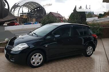 Хэтчбек Nissan TIIDA 2010 в Одессе