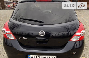 Хетчбек Nissan TIIDA 2010 в Одесі