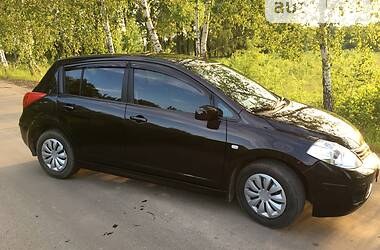 Хетчбек Nissan TIIDA 2011 в Вінниці