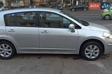 Nissan TIIDA 2008