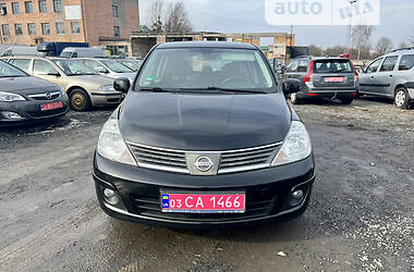 Хэтчбек Nissan TIIDA 2008 в Луцке