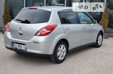 Хетчбек Nissan TIIDA 2010 в Києві