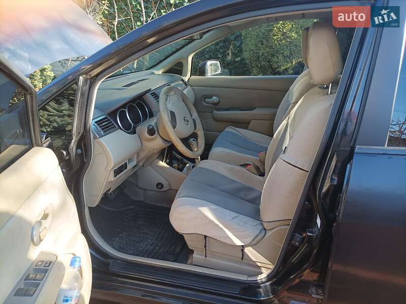 Хетчбек Nissan TIIDA 2007 в Одесі