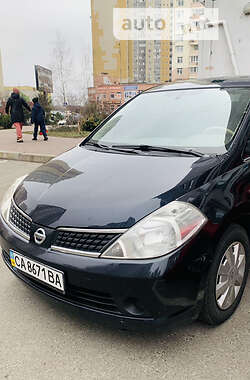 Седан Nissan TIIDA 2007 в Киеве