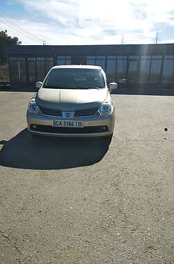 Седан Nissan TIIDA 2006 в Умани