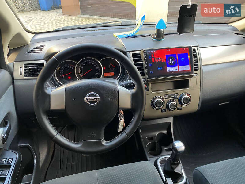 Хэтчбек Nissan TIIDA 2011 в Коломые