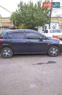 Хэтчбек Nissan TIIDA 2007 в 