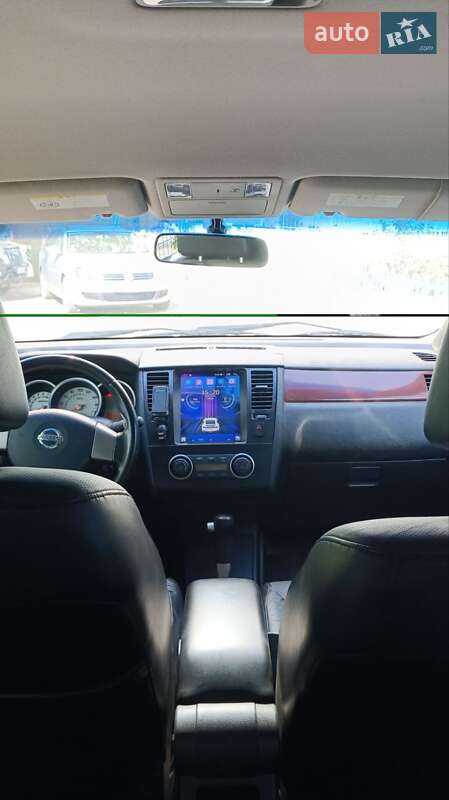 Хетчбек Nissan TIIDA 2010 в Одесі