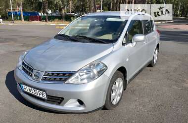 Nissan TIIDA 2012