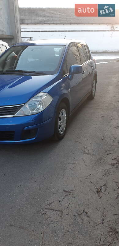 Хетчбек Nissan TIIDA 2008 в Вінниці