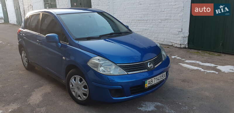 Хетчбек Nissan TIIDA 2008 в Вінниці